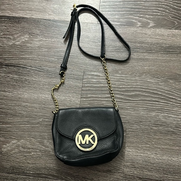Michael Kors small cross body purse - Picture 2 of 8